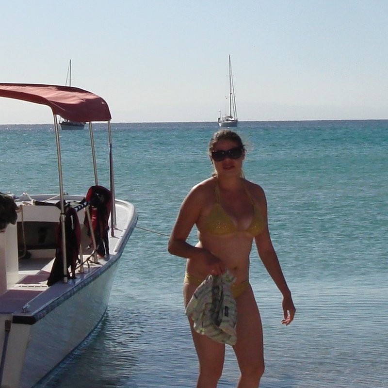Mélissa 33 Escorte Nivolas-Vermelle