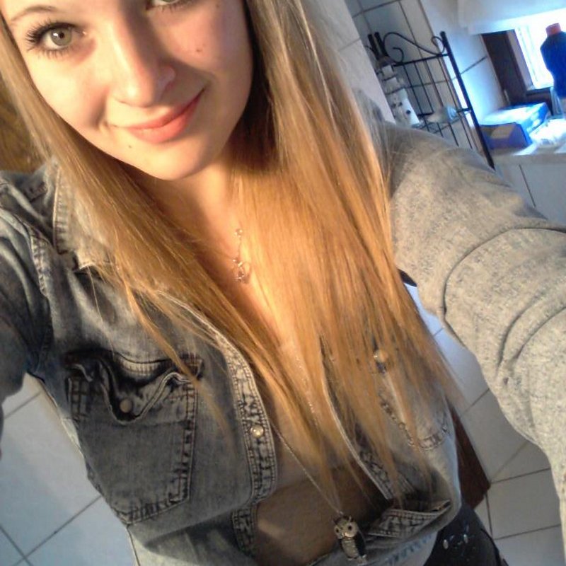 Léonne 35 Escort girl Blaye